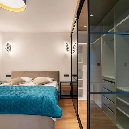 Royal Lux With & Sea View