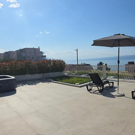 Apartamento Royal Lux With & Sea View Split