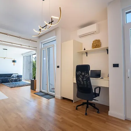 Royal Lux * سبليت