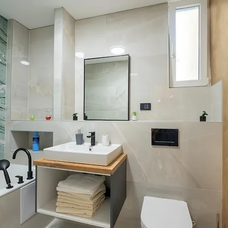 Royal Lux * سبليت