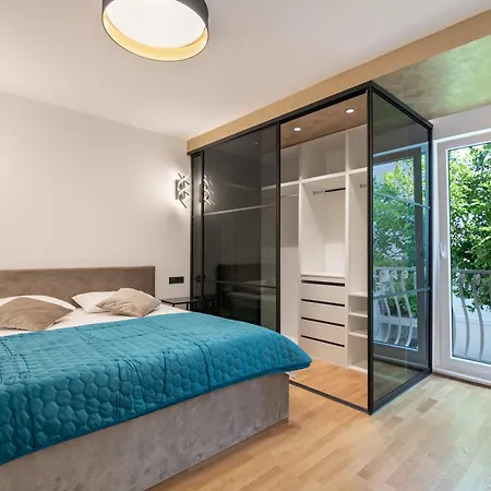 Apartament Royal Lux Split