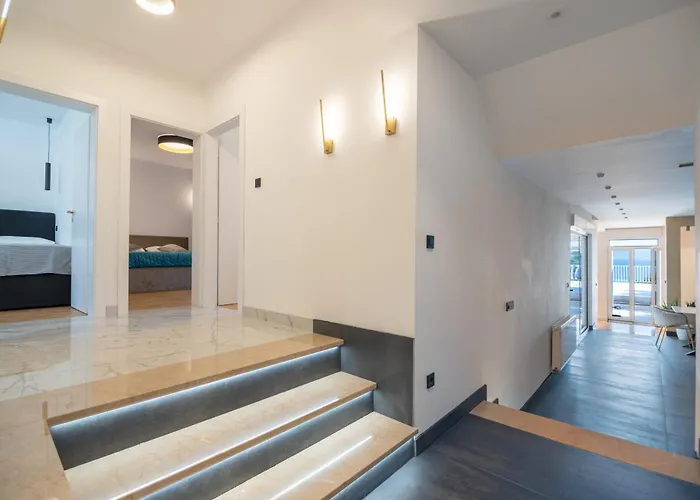 Apartment Royal Lux Split