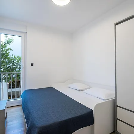 Royal Lux With & Sea View شقة